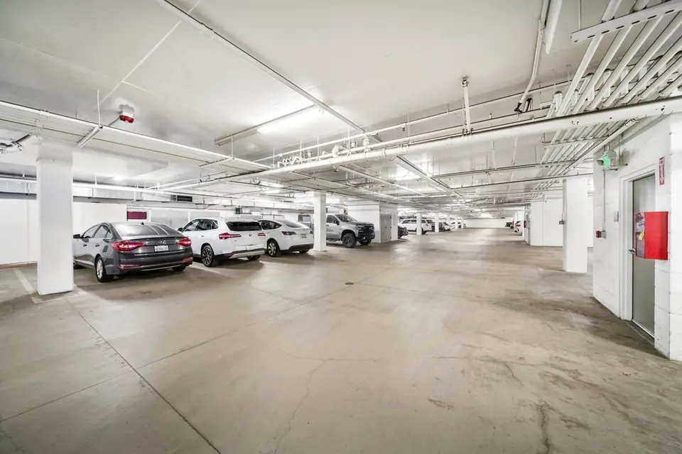 Parking garage